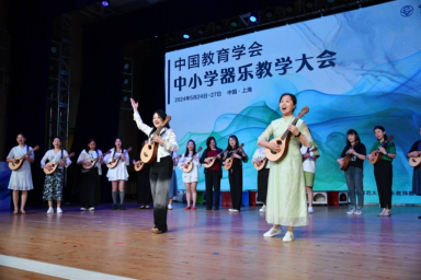 教师培养_培养教师队伍素质的第一标准_培养教师意见评语