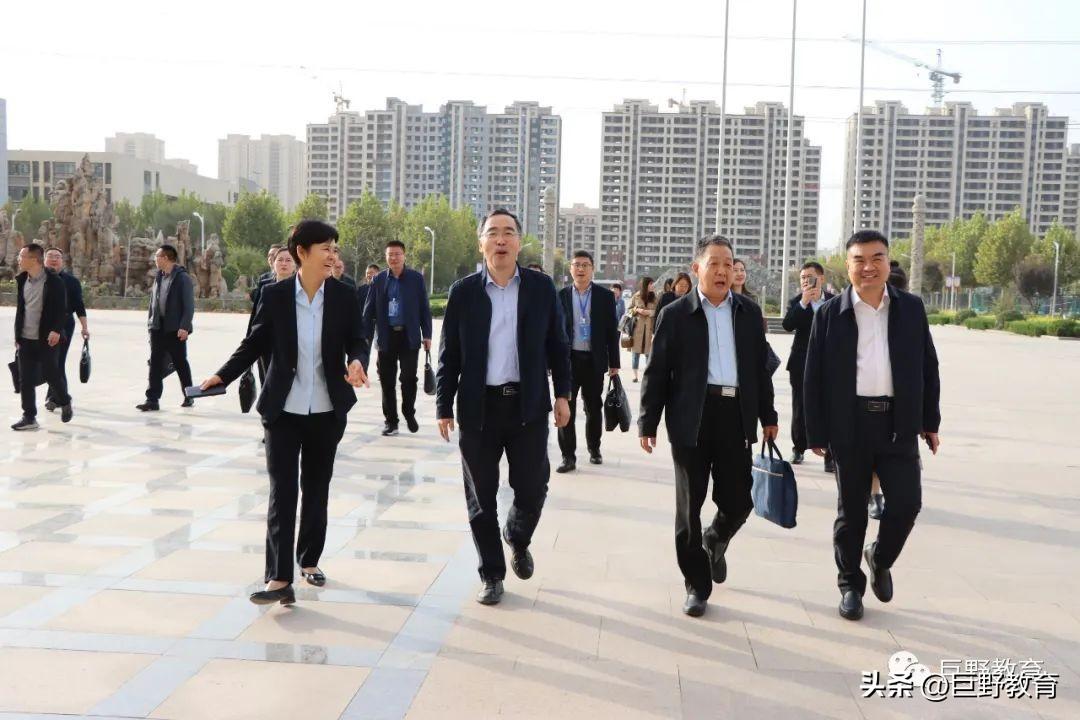 2023 年齐鲁师范学院教师教育协同创新项目高中联盟学校活动在巨野县成功举办图2