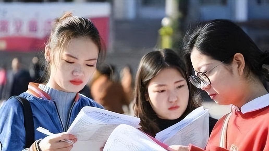 护理专业的教师招聘受限制吗_护理专业教师招聘2020_护理专职教师招聘