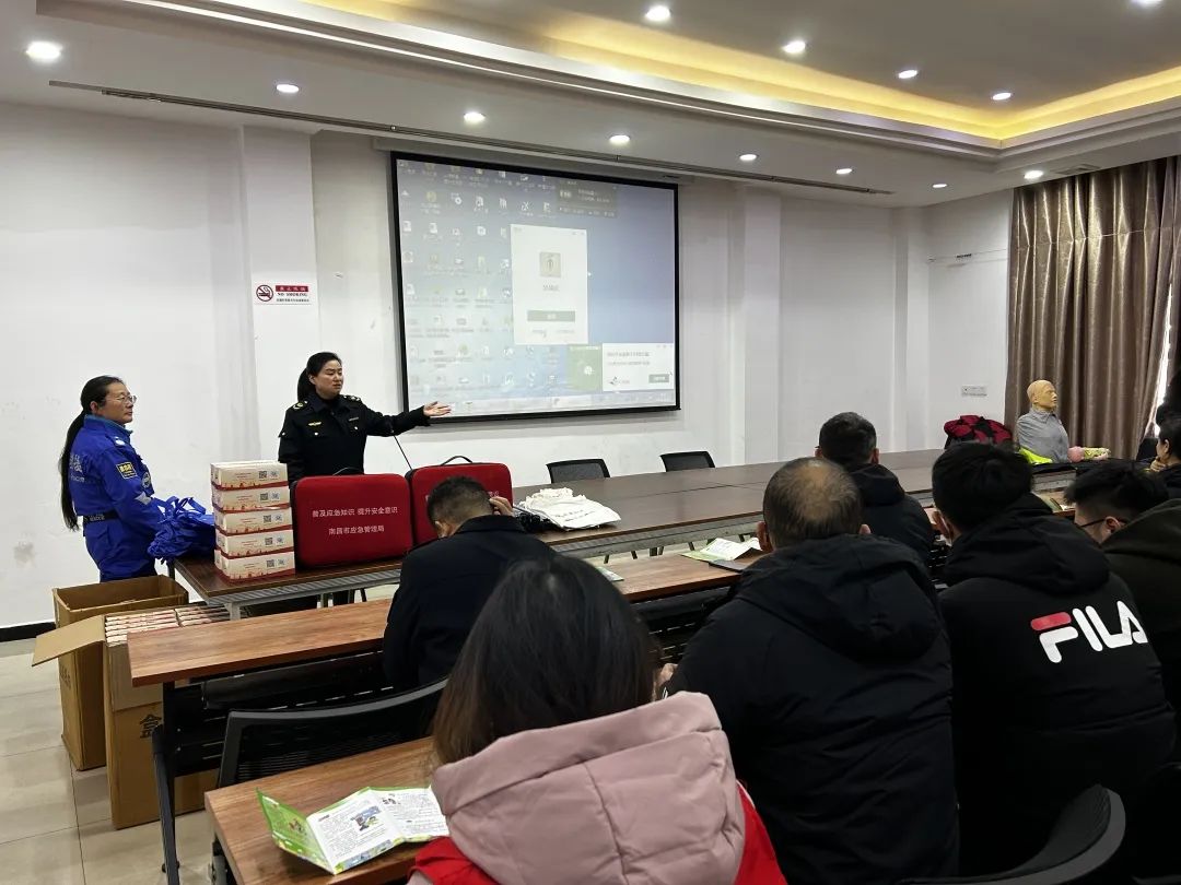 南昌消防梯可以达到多少楼_南昌市消防云梯高度_消防云梯高度南昌