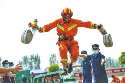 河南省首届消防行业职业技能大赛开幕，300 余人齐聚许昌角逐赛场
