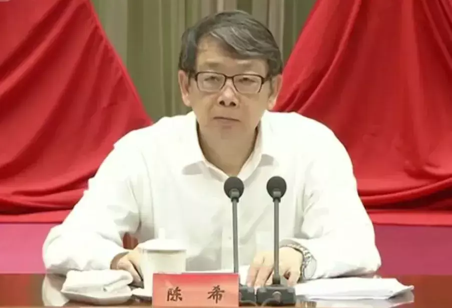 2021公务员条例_公务员考试条例_公务员招考条例