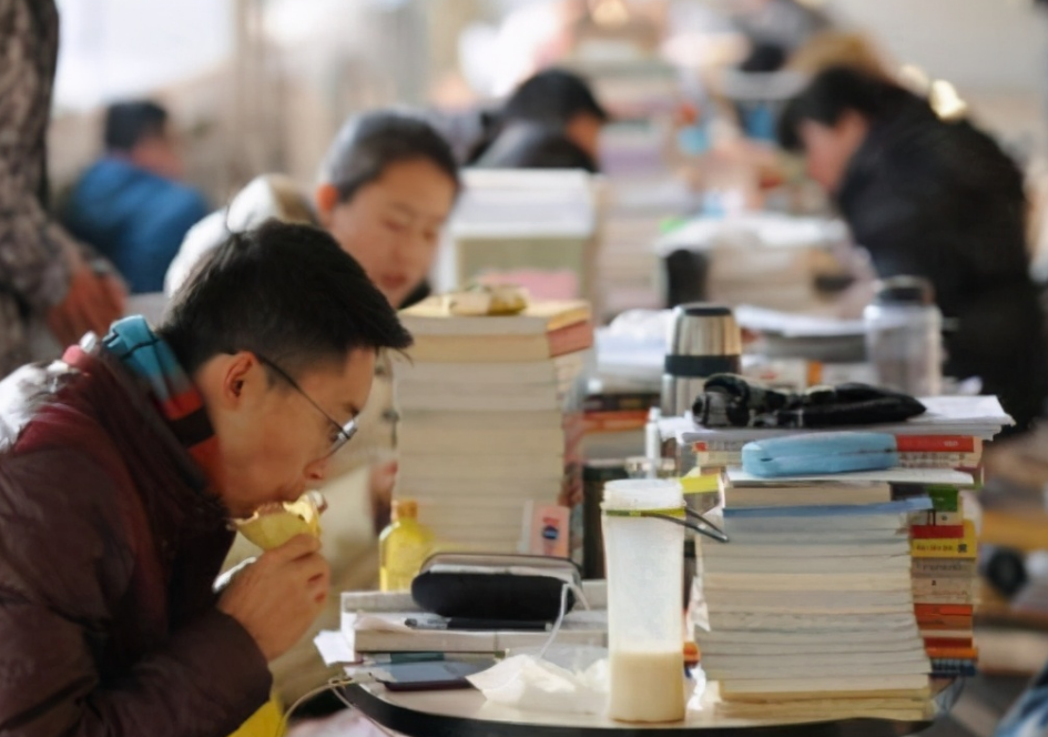 人员参公条件_参公人员职位_参公单位工作人员是什么意思