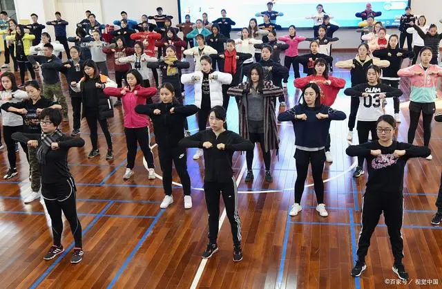 培训总结幼儿园_培训队伍园总结幼儿教师发言_幼儿园教师队伍培训总结