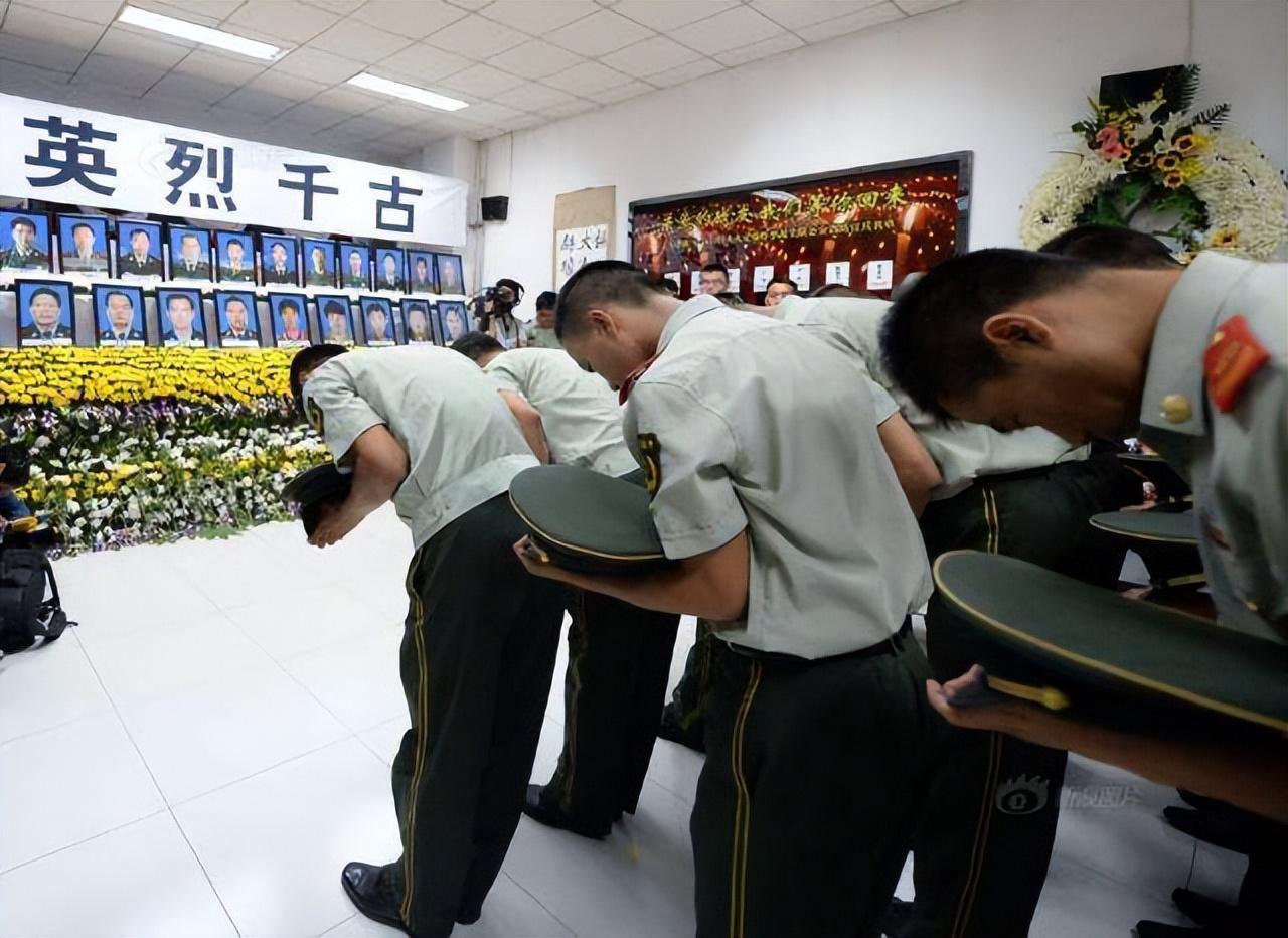 一个消防中队多少人_消防队中队_消防中队日常训练