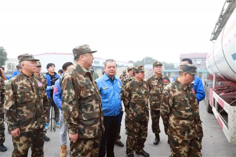 周详总队长带队赴南京检查易燃易爆危化品企业消防安全情况图2