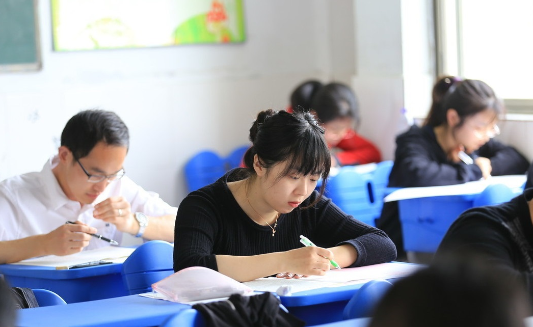 河北教师工资表_河北教师工资贴吧_河北教师工资吧百度贴吧