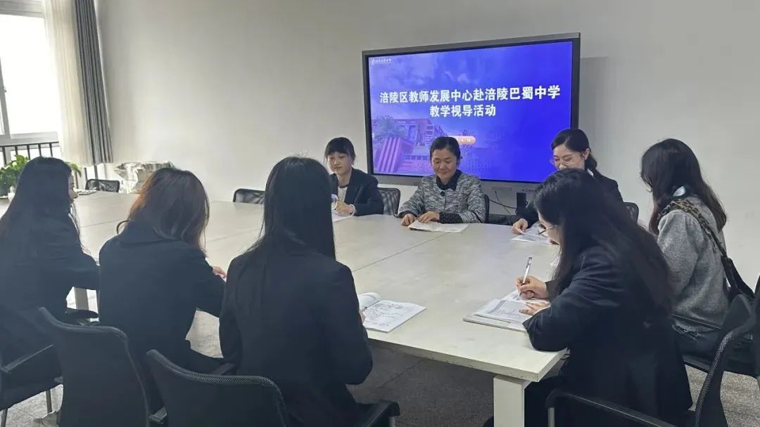 新的教师培养模式注重发展教师_重视教师培养_教师注重培养模式发展新思路