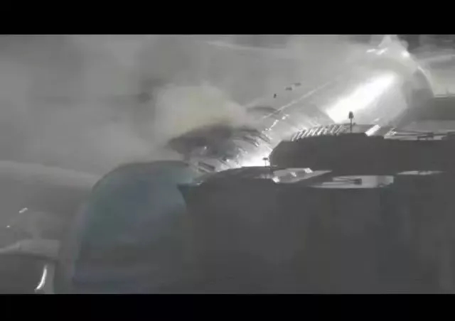 消防飞机灭火视频_消防队飞机灭火_消防灭火飞机简笔画