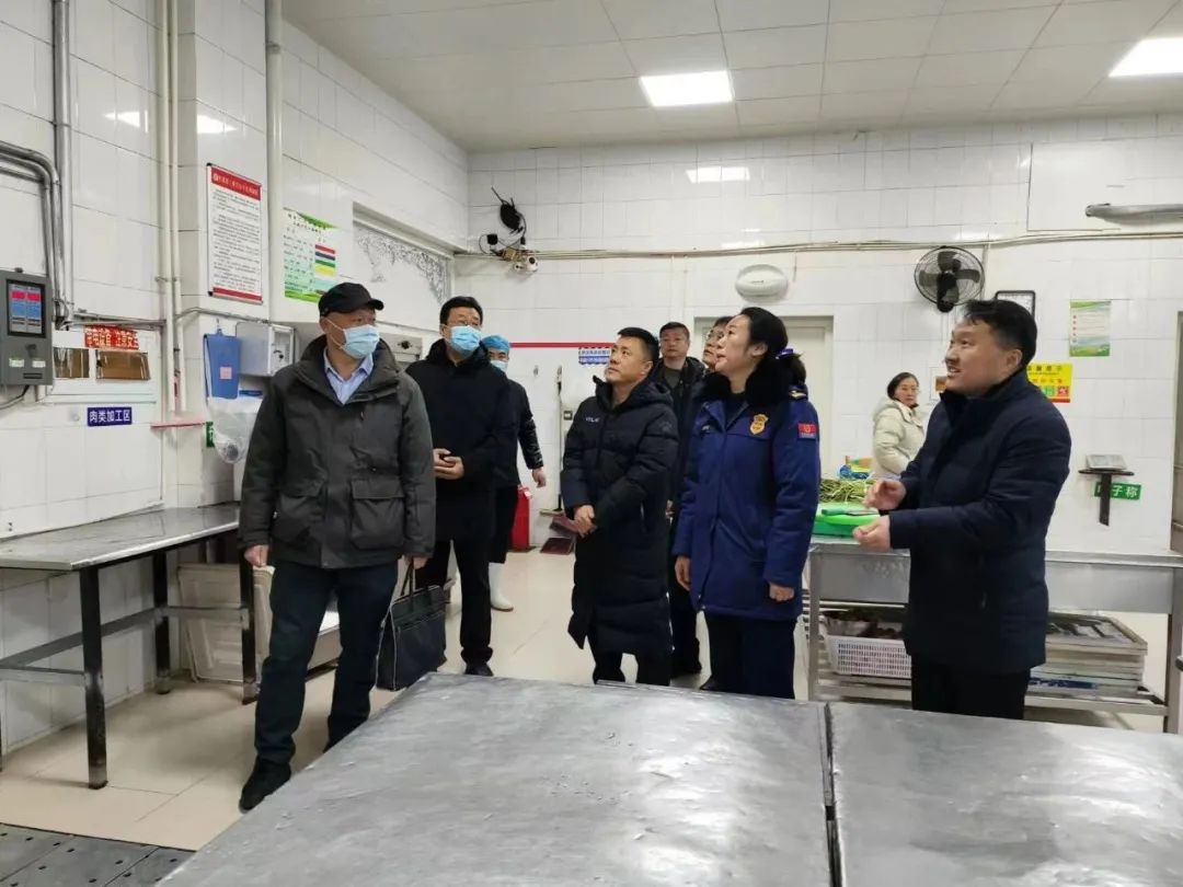 泡沫夹芯板隔热效果_泡沫夹芯板隔墙安装教程_泡沫夹芯板隔断 消防
