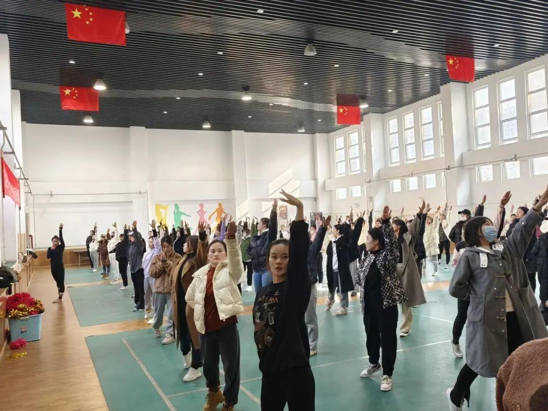 未央区教师进修学校官网_未央区教师进修学校附小怎么样_未央区新进教师培训