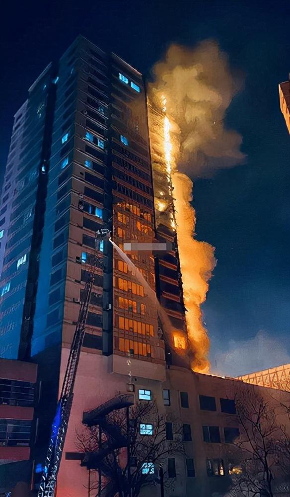消防云梯最高多少米_消防云梯_消防云梯车最高能到几楼