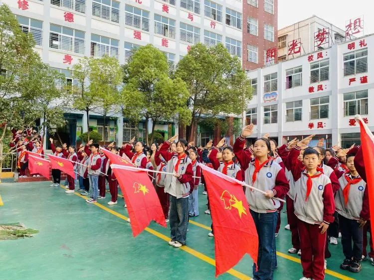 平安校园消防树意识创意作品_树消防意识创平安校园_平安校园消防树意识创建方案