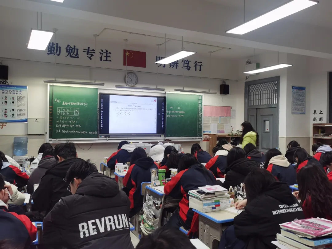 2021年湘潭教师招聘_湘潭教师招聘2024_湘潭市招聘教师