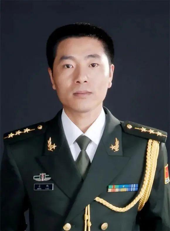 武警消防警衔_消防武警军衔_武警消防部队军衔