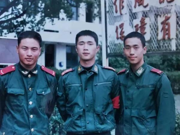 武警消防警衔_武警消防部队军衔_消防武警军衔