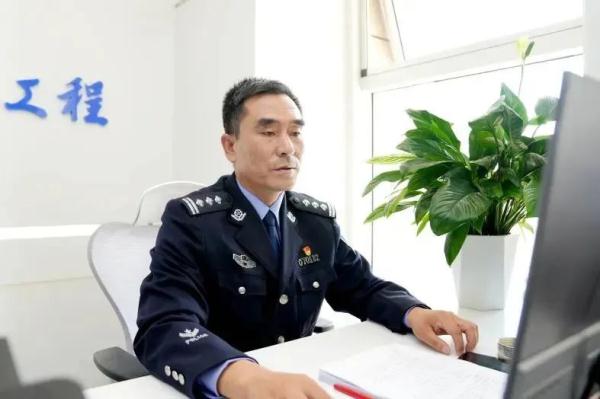 消防武警军衔_武警消防警衔_武警消防部队军衔