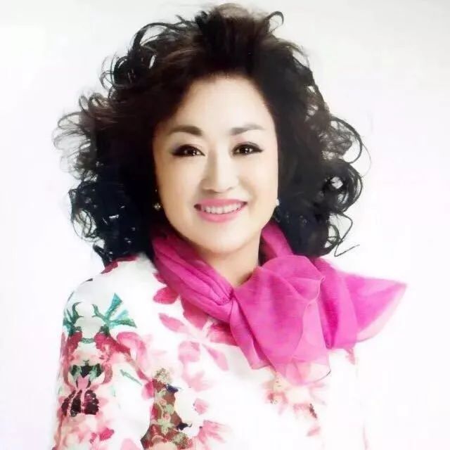 舞蹈考级教师培训_培训舞蹈教师考级视频_舞蹈教师考级1到3费用多少
