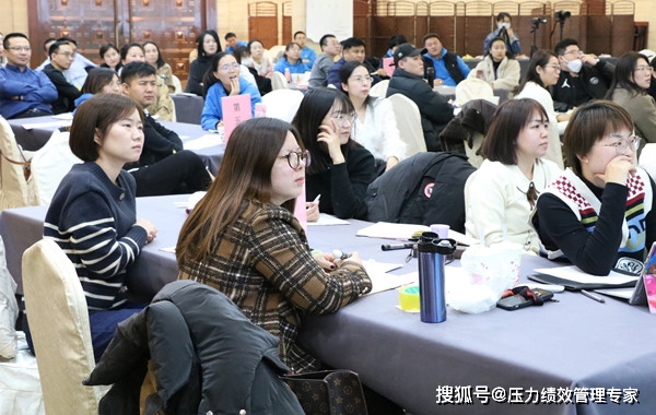 教师凝聚力团队打造感想_教师团队凝聚力的句子经典_教师团队凝聚力