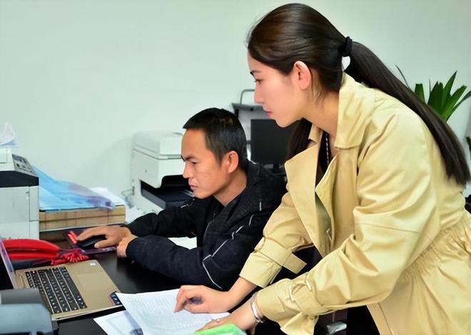 教师工资最新消息_教师工资最新消息新闻发布会_教师工资最新文件
