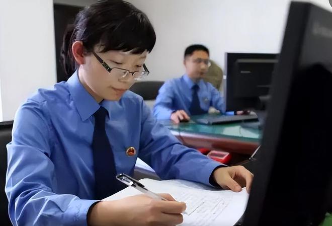 教师工资最新消息新闻发布会_教师工资最新文件_教师工资最新消息