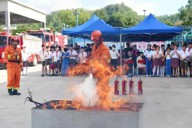 深圳市龙岗区成功举行第 13 个 5.12 防灾减灾日活动图1