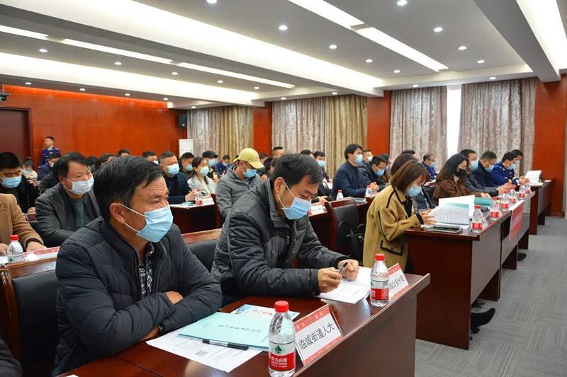 市消防救援支队召开 2020 年度公开述职述廉民主评议大会图2