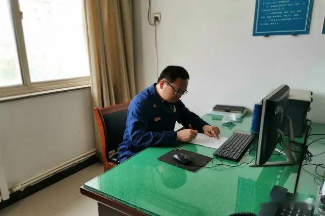 全国两会安保期间，邯郸消防救援支队推出先进典型事迹展播图3