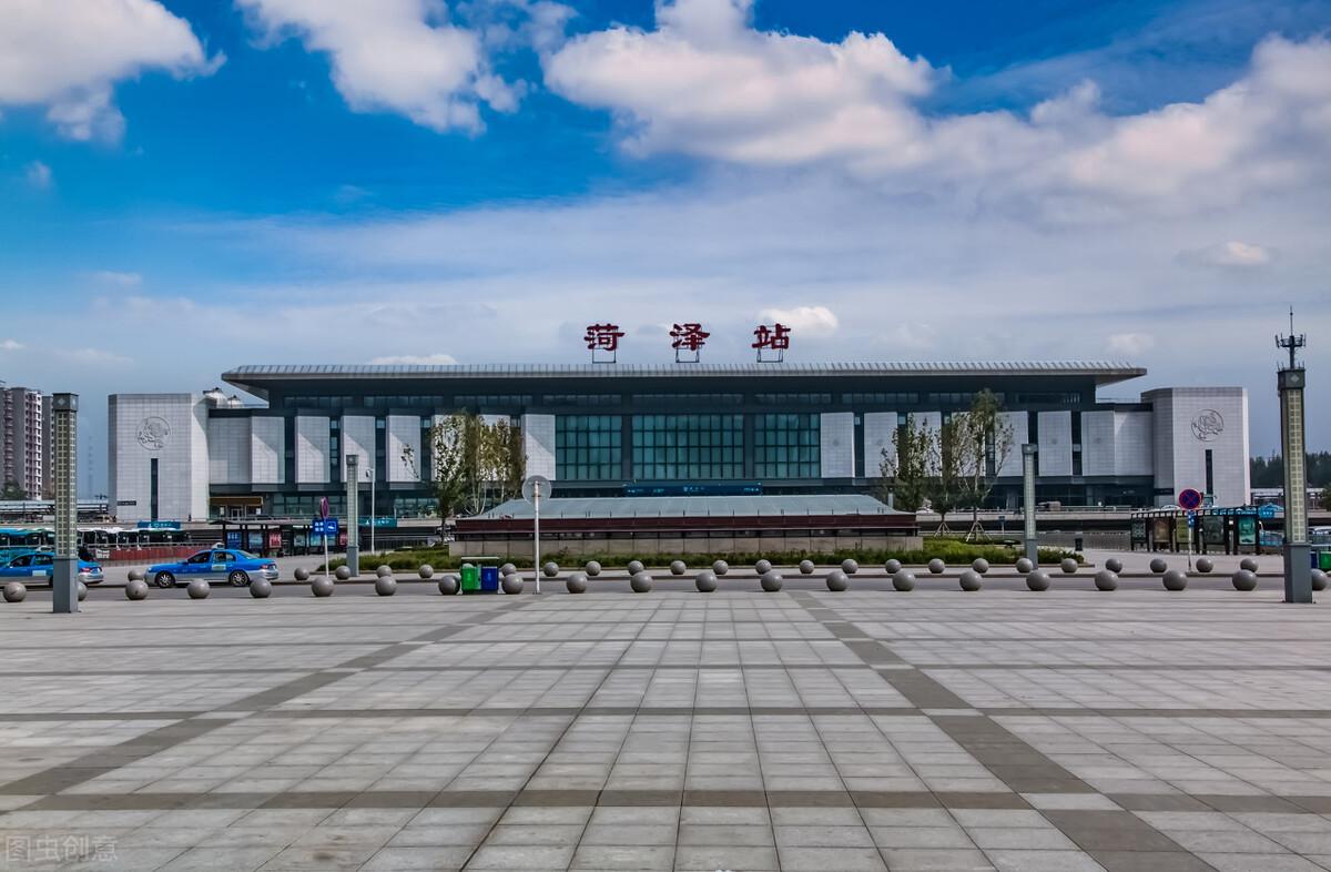 菏泽一中老师学历_菏泽一中老师编制名单_菏泽一中教师工资