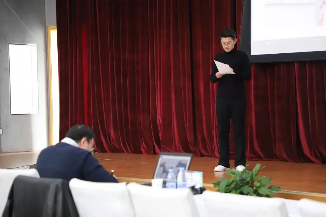 少儿播音主持老师岗位职责_培训少儿播音主持教师的心得_少儿播音主持教师培训