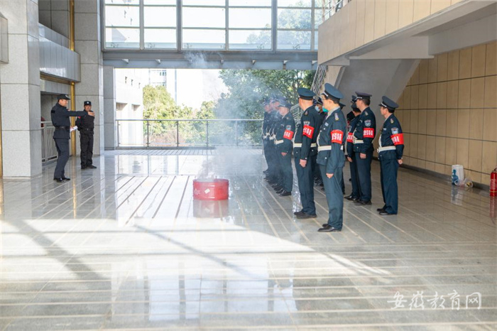 阜阳师范大学开展春季消防安全知识讲座及演练活动图2