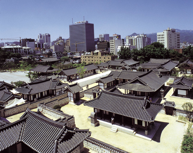 韩国教师的工作和工资情况，你觉得韩国老师工资高吗？
