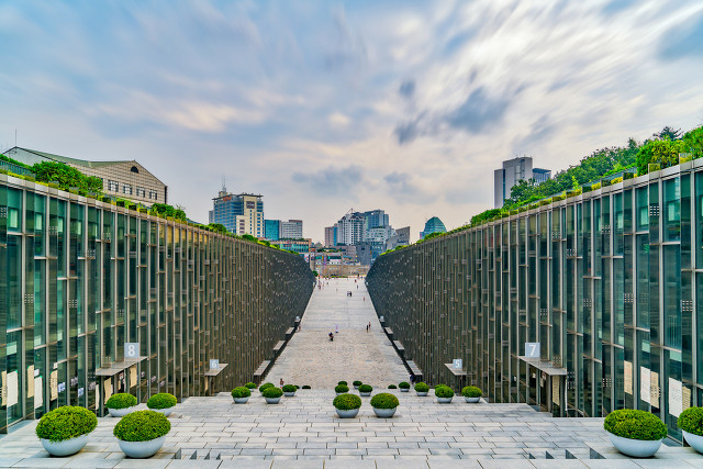 工资每月大学教师多少_工资每月大学教师有多少_大学教师工资每月多少