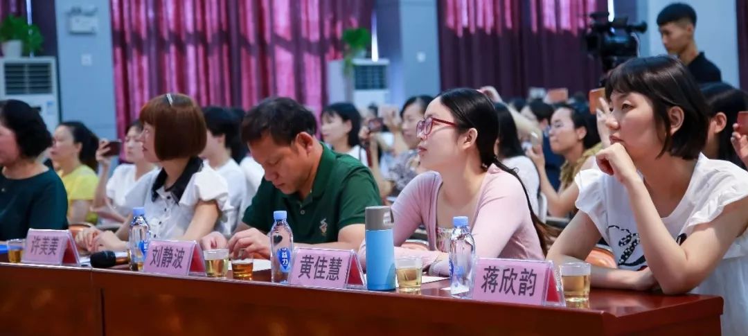 晋江市小学音乐青年教师课堂教学观摩评优活动成功举行图2