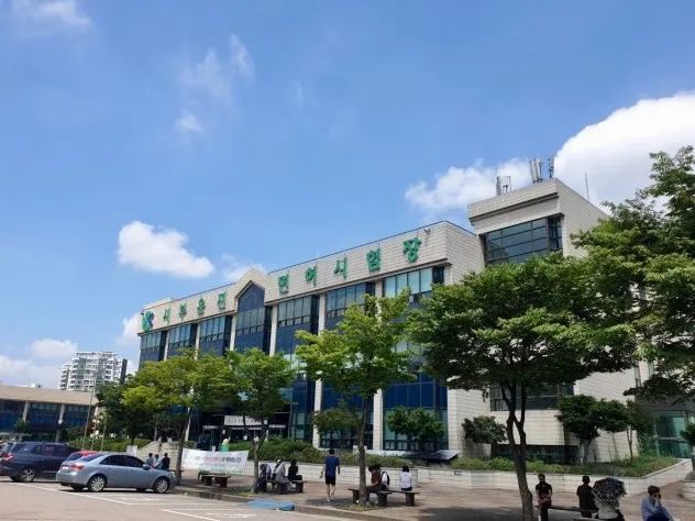 韩国考驾照简单吗_在韩国考驾照_韩国考驾照科目一