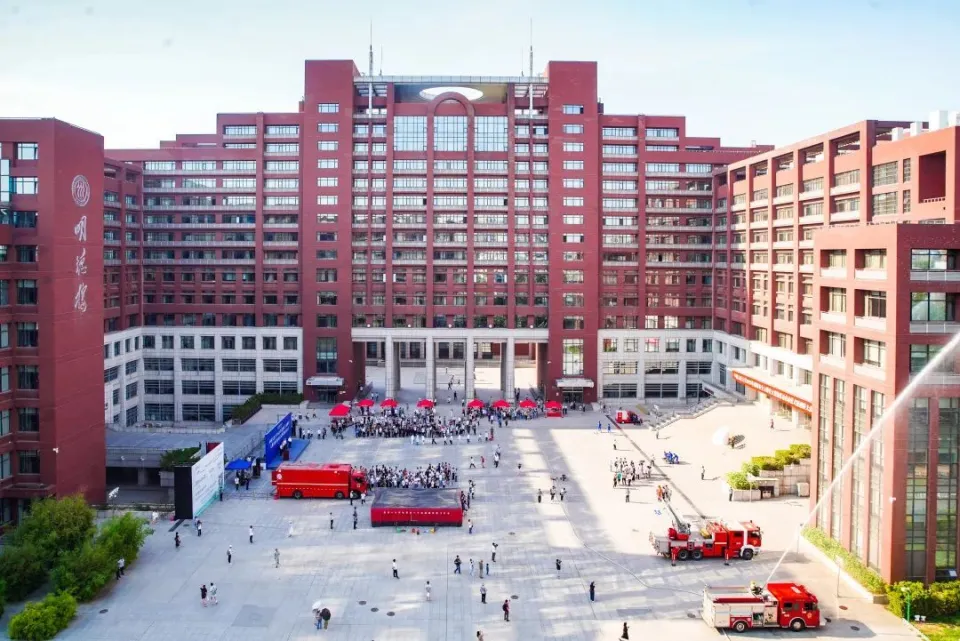 中国人民大学开展消防安全大排查大整治活动，全面提升应急能力图1